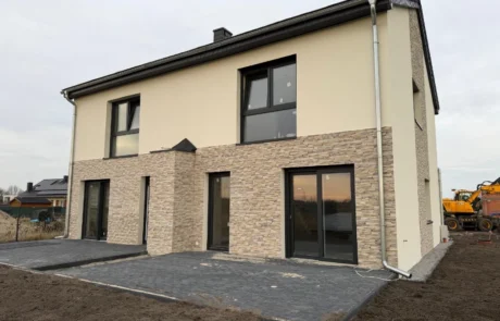 budowa-domu-opole-elewacja-tylna-taras Elewacja tylna domu jednorodzinnego w Opolu – budowa i wykończenie tarasu