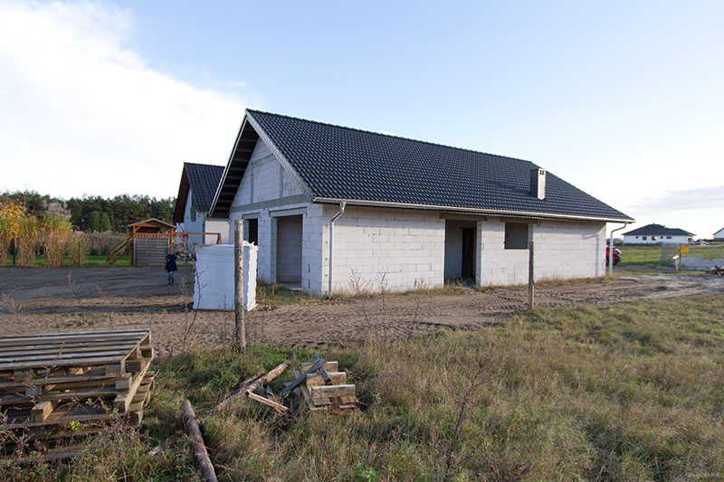 parterowy-prosty-dom-opole tani dom parterowy wybudowany przez DM Lokum